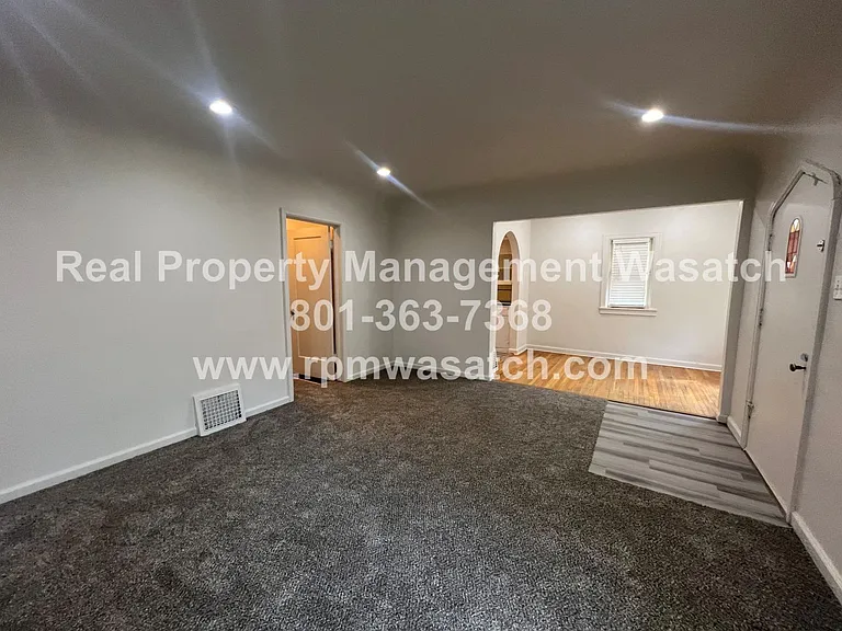 1105 S 700 E — Photo 5