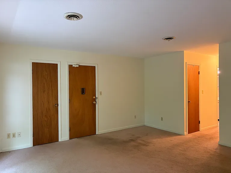 888 Main St #2-F — Photo 4