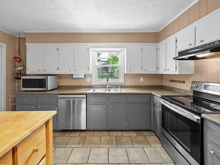 3611 Bahama Dr — Photo 14