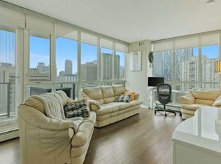 325 S 3rd St SE #807, Calgary, AB T2G 0T9