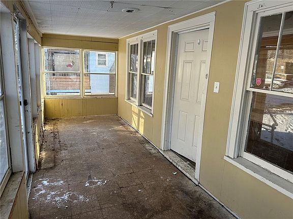 3rd image of 1804 S Evanston Ave