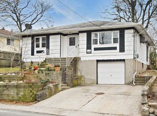 189 Laurel Rd, East Northport, NY 11731