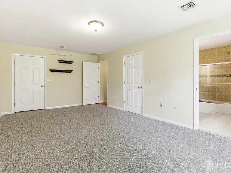 141 Forest Dr #141 — Photo 17