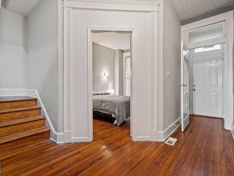 Poplar Grove St — Photo 3