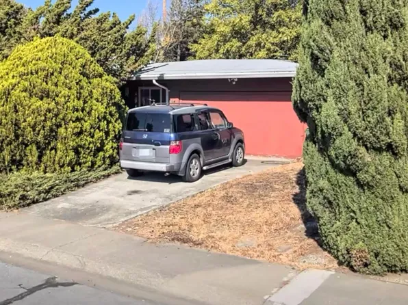 1124 Holmes Ave, Campbell, CA 95008