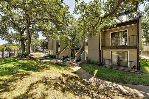 935 La Posada Dr Photo 1