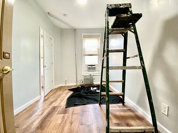 5th image of 952 Atlantic Ave Floor 2