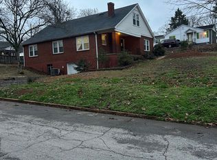 938 Pine St, Florence, AL 35630