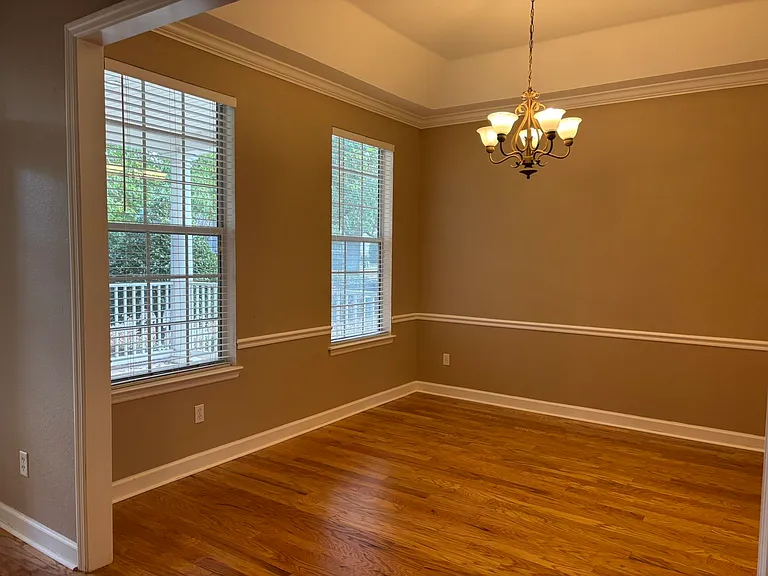 3722 Longfellow Rd — Photo 8