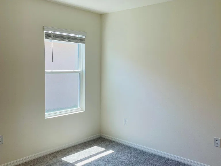 5503 Hollingworth Trl — Photo 12