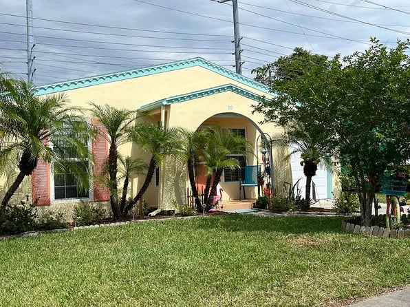 19 Sandpiper Dr, Dunedin, FL 34698