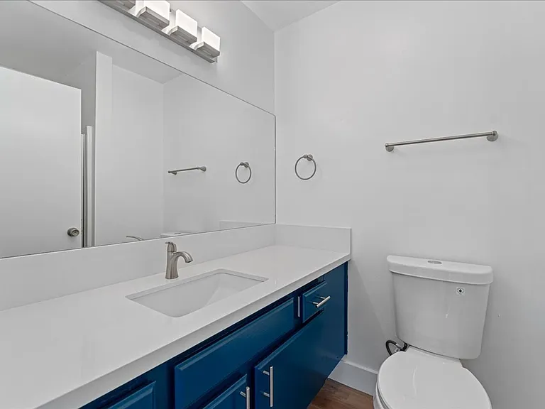 444 W Windsor Rd #7 — Photo 13