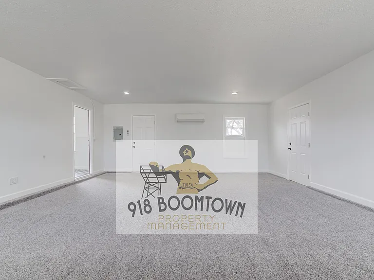 4819 E 37th Pl — Photo 15