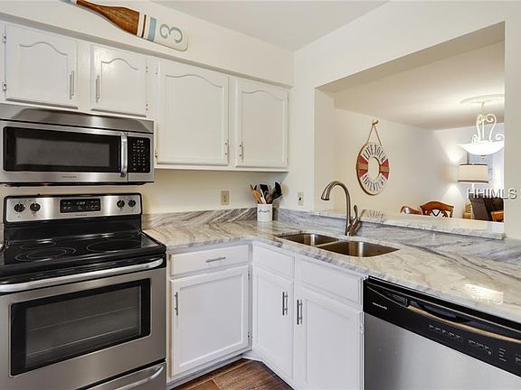 3rd image of 15 Deallyon Ave APT 3