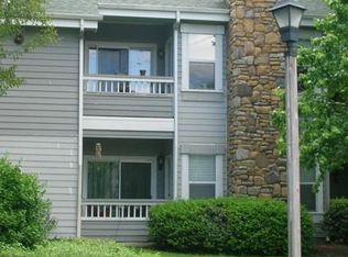 4421 Fair Stone Dr APT 101, Fairfax, VA 22033