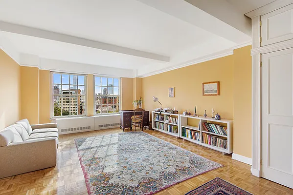 Sold by Ann Weintraub, Ltd. | media 1