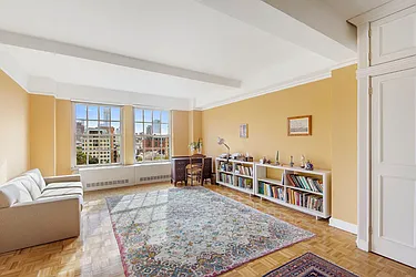 Sold by Ann Weintraub, Ltd.