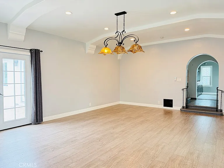 5703 Golden West Ave — Photo 6