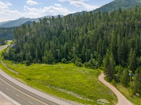 24268 State Highway 16/385, Hill City, SD 57745