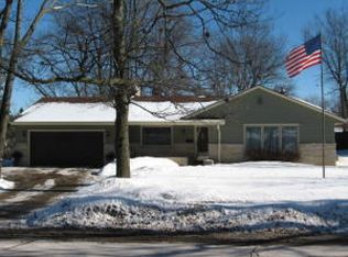 5828 S 20th St, Milwaukee, WI 53221
