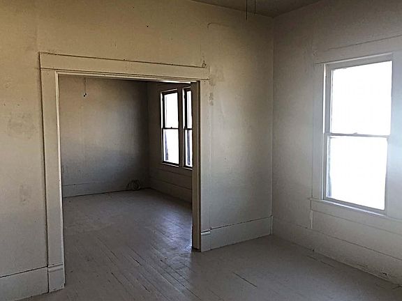 5th image of 1476 W San Antonio St