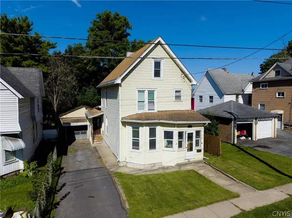 39 N Division St, Auburn, NY 13021
