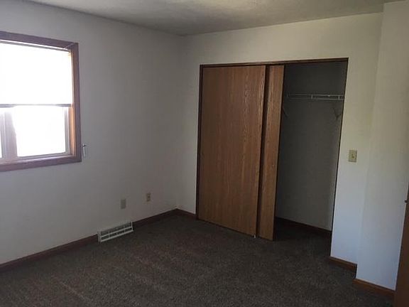 3rd image of 1399 Brookwood Village Dr