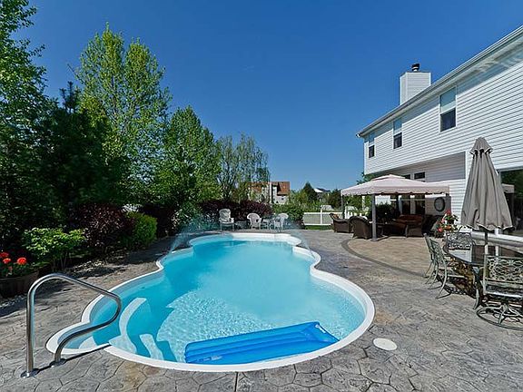 Custom Fiberglass Pool