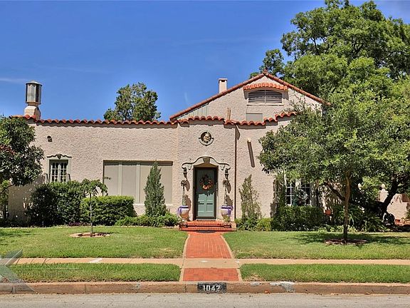 2nd image of 1042 Highland Ave