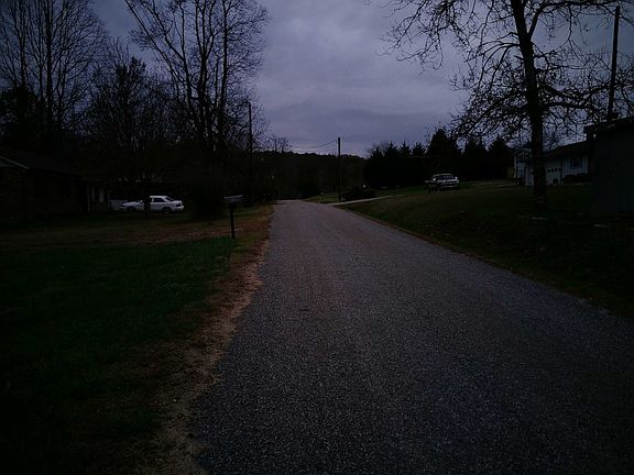 5th image of 4175 N State Highway 16