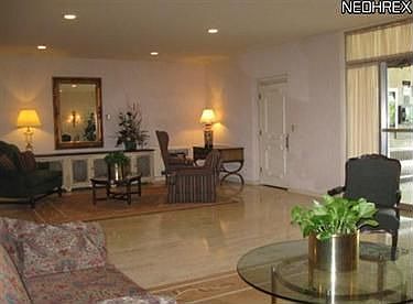 2nd image of 22655 Chagrin Blvd APT 407