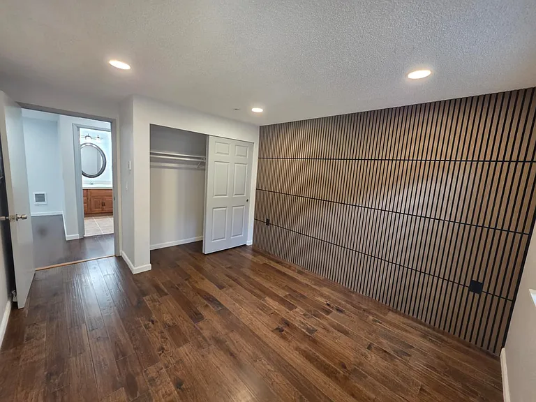 1150 Sunset Blvd NE #118 — Photo 14