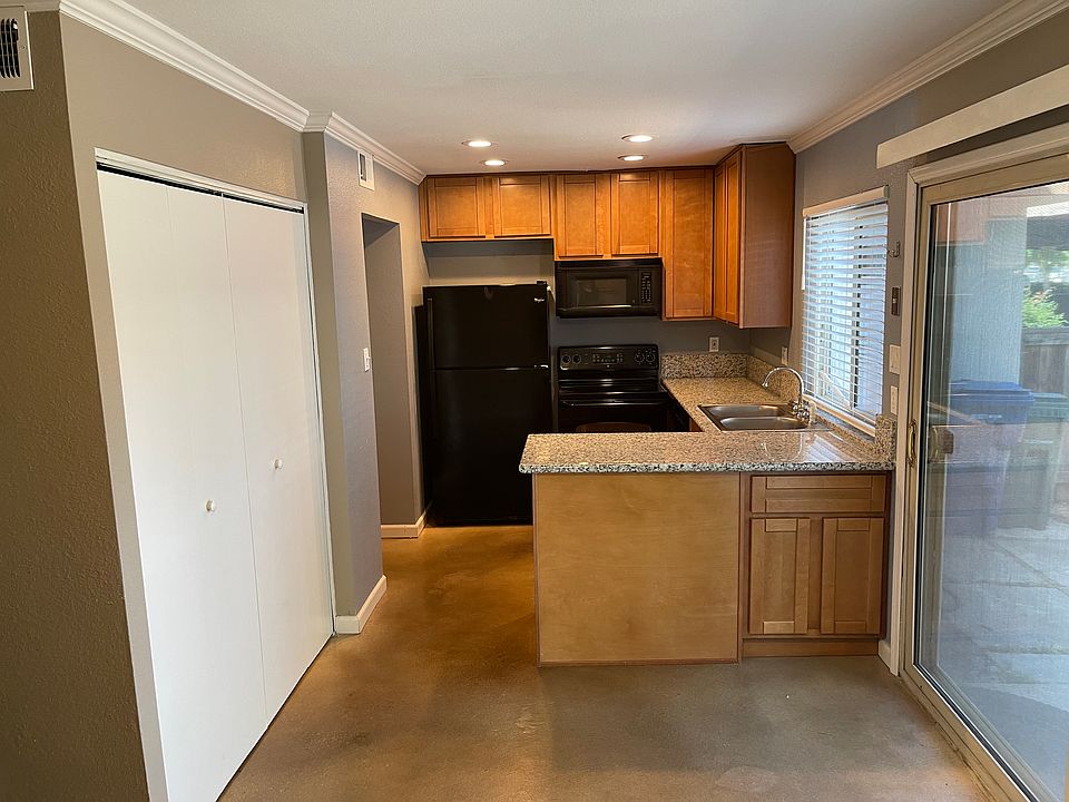 1st image of 8805 Salmon Falls Dr Unit B