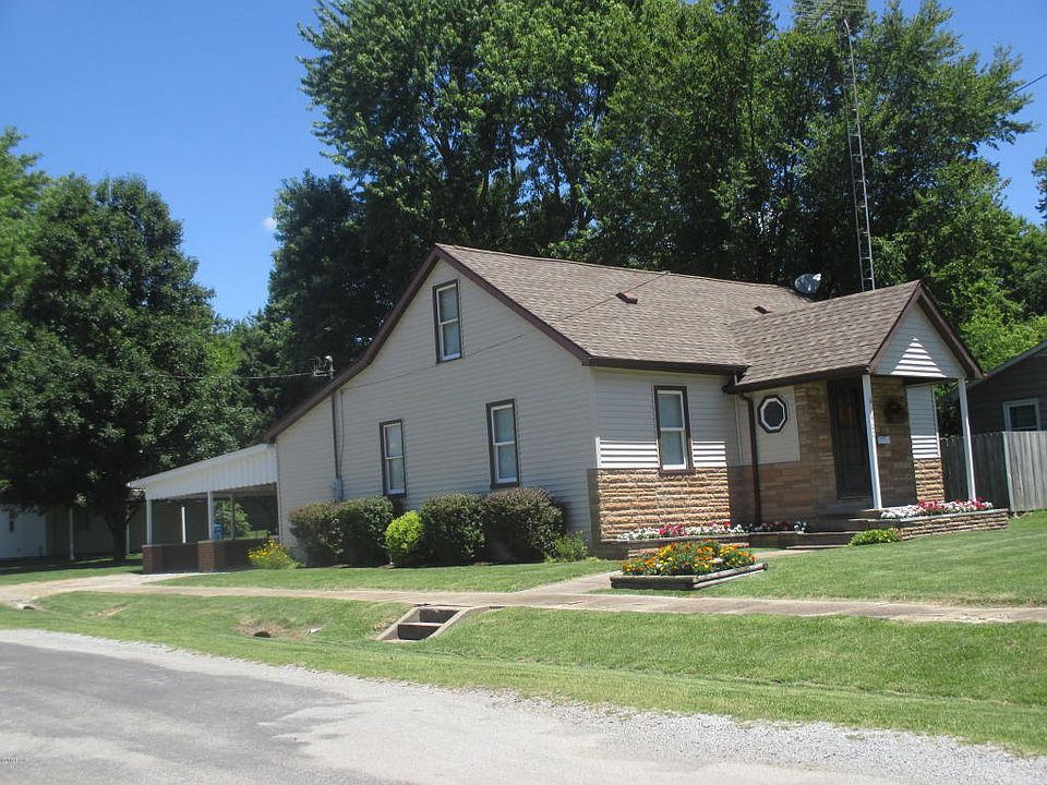 1st image of 402 E Illinois Ave