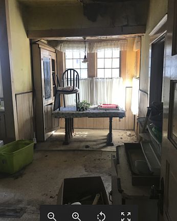 4th image of 1600 College Ave