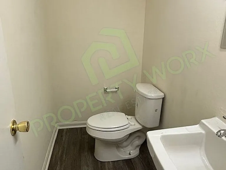 340 Sharpe Rd — Photo 6