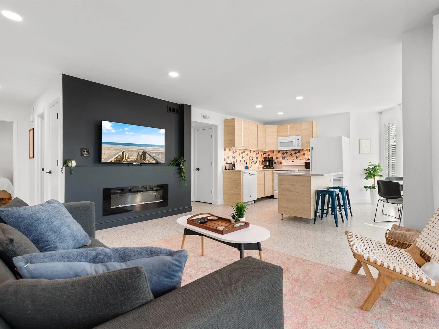 1500 Cenith Drive - C103 — Photo 2