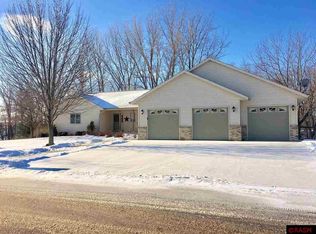 121 Shoreview Dr, Elysian, MN 56028