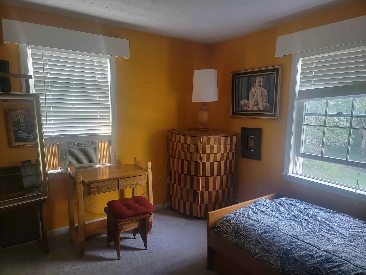 4 bed, 2.5 bath, 2900 sqft, $1,200 — Photo 3