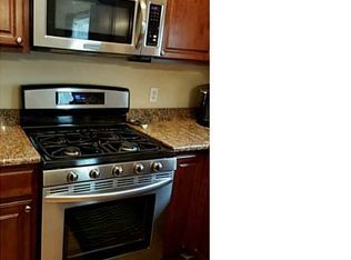 188 Slindes Woods Cir, North Syracuse, NY 13212
