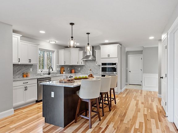 4th image of 523 Alpine Rd #Applewood