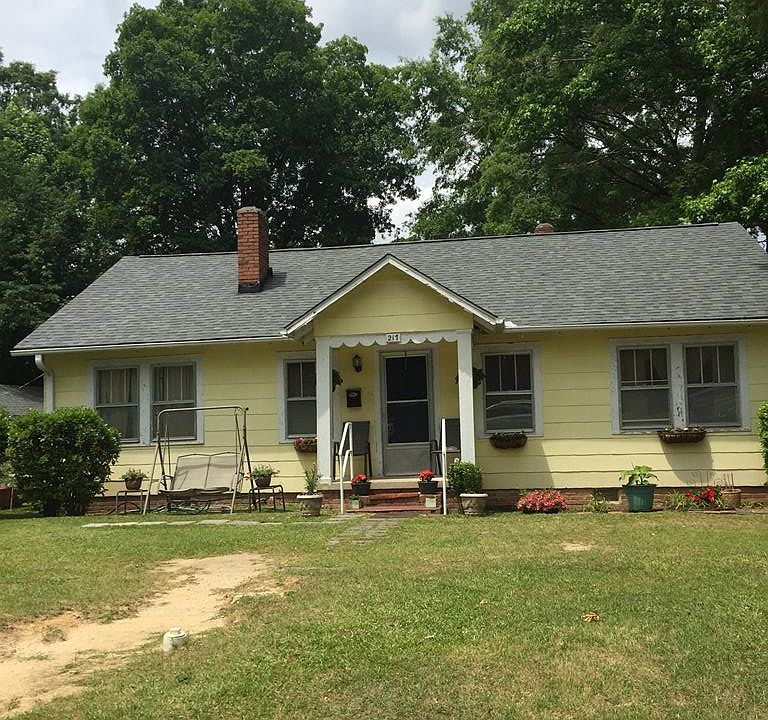 1st image of 217 Karen Way