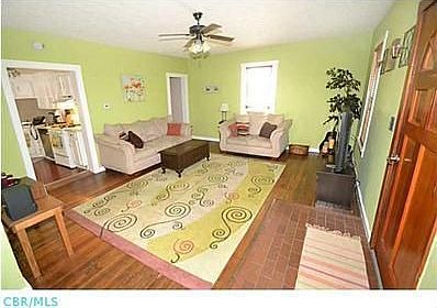 3rd image of 85 Cherry St