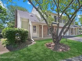 405 College Xing, Palatine, IL 60067