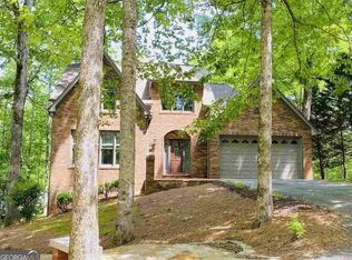 55 Foxwood Dr, Cleveland, GA 30528