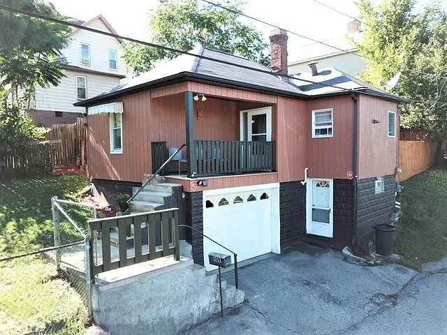 1212 Lookout Ave photo 1