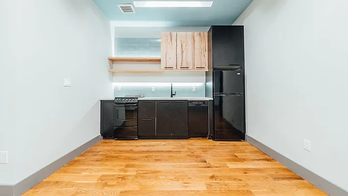 Rented by Nooklyn NYC LLC | media 2