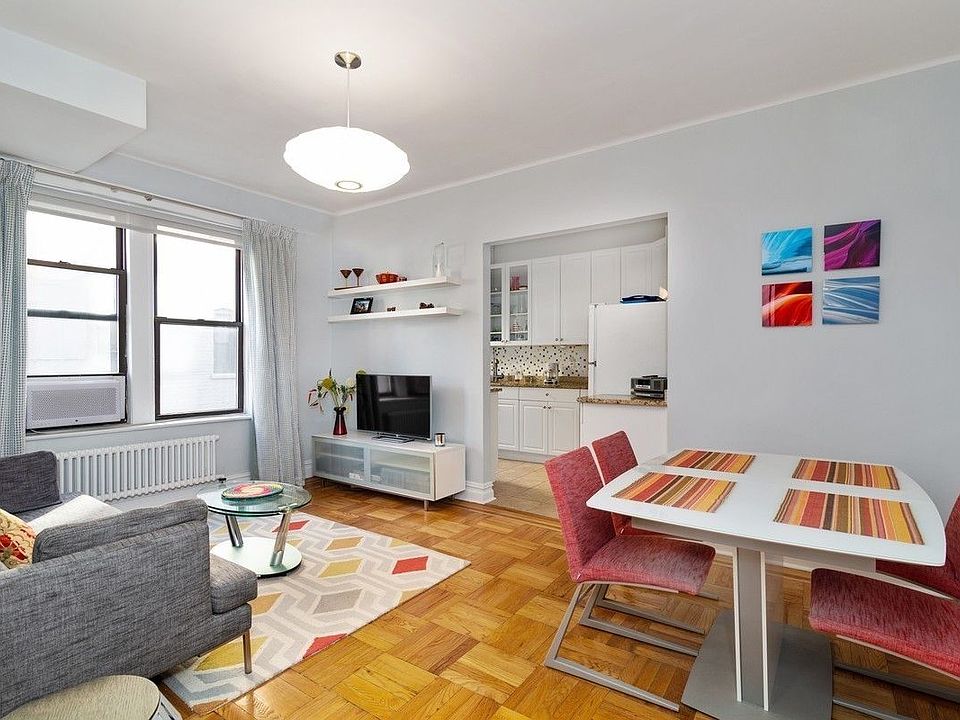 1st image of 442 Hudson St #5C