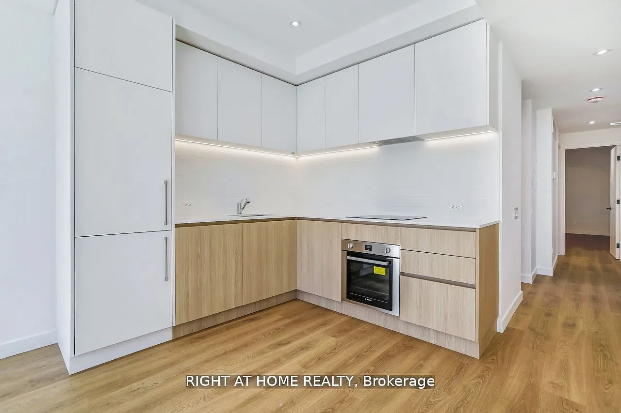 2 bed, $2,600 — Photo 1