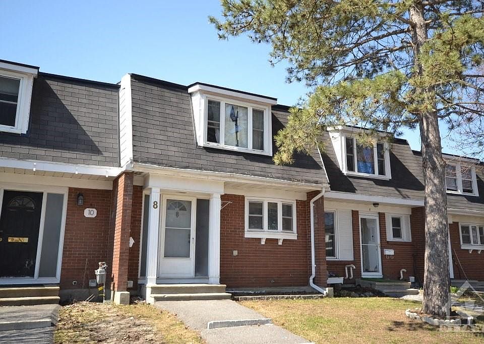 2nd image of 920 Dynes Rd #8